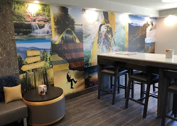 Clarion Pointe Beckley hotel thumbnail 5