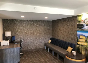 Clarion Pointe Beckley hotel thumbnail 6