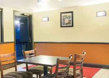 Spark by Hilton Beckley hotel thumbnail 3