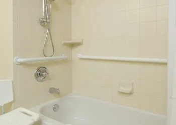 Holiday Inn Express Marshall by IHG hotel thumbnail 2