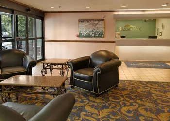 Baymont by Wyndham Battle Creek/I-94 hotel thumbnail 2