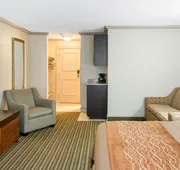 Comfort Inn Plainwell hotel detail image 4