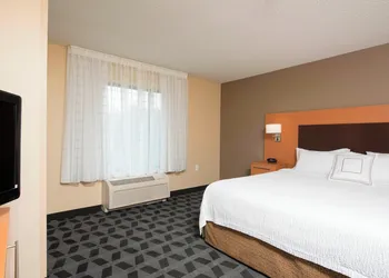 TownePlace Suites by Marriott Kalamazoo hotel thumbnail 6