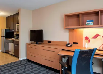 TownePlace Suites by Marriott Kalamazoo hotel thumbnail 8