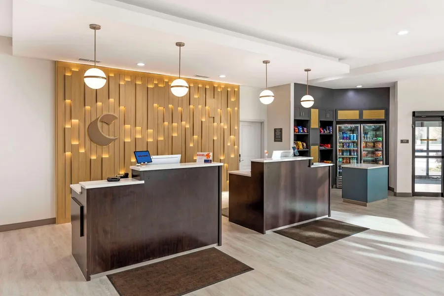 Comfort Inn & Suites Verona at Turning Stone Resort Casino hotel detail image 2