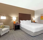 Comfort Inn & Suites Verona at Turning Stone Resort Casino hotel detail image 7