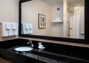 Fairfield by Marriott Inn & Suites Verona Turning Stone hotel thumbnail 8