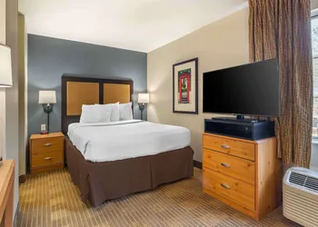 Extended Stay America Suites Boston Westborough Computer Dr hotel thumbnail 6