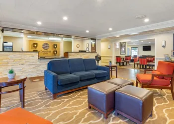 Comfort Inn Auburn - Worcester hotel thumbnail 3
