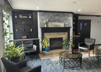New Victorian Suites hotel thumbnail 5
