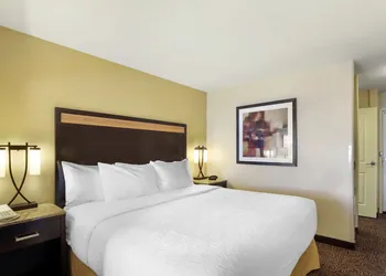 Best Western Plus Castle Rock hotel thumbnail 8