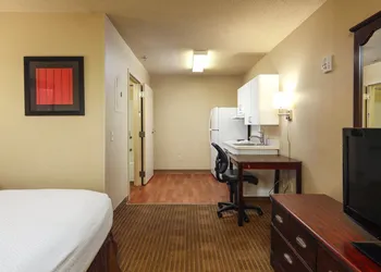 Home 1 Suites Extended Stay hotel thumbnail 7