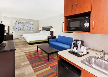 Holiday Inn Express Hotel & Suites Montgomery E - Eastchase by IHG hotel thumbnail 8