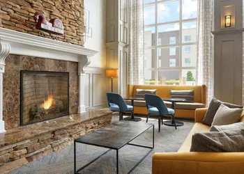 Hampton Inn & Suites Montgomery-EastChase hotel thumbnail 2
