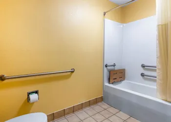 Quality Inn & Suites Montgomery East Carmichael Rd hotel thumbnail 7