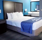 Days Inn by Wyndham Montgomery hotel detail image 5