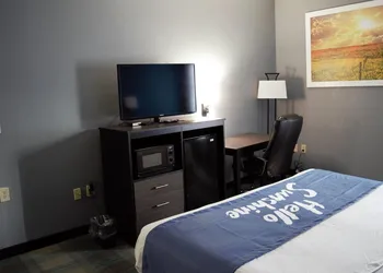 Days Inn by Wyndham Montgomery hotel thumbnail 7