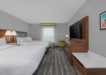 Hampton Inn & Suites Lincoln - Northeast I-80 hotel thumbnail 6