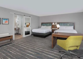 Hampton Inn & Suites Lincoln - Northeast I-80 hotel thumbnail 7