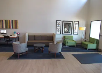Holiday Inn Express & Suites South - Lincoln by IHG hotel thumbnail 4