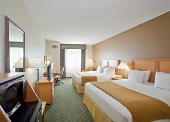 Holiday Inn Express & Suites South - Lincoln by IHG hotel thumbnail 5