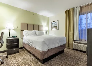 Candlewood Suites Lincoln by IHG hotel thumbnail 3