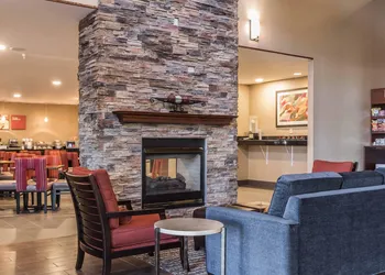 Comfort Suites Fort Wayne North hotel thumbnail 5