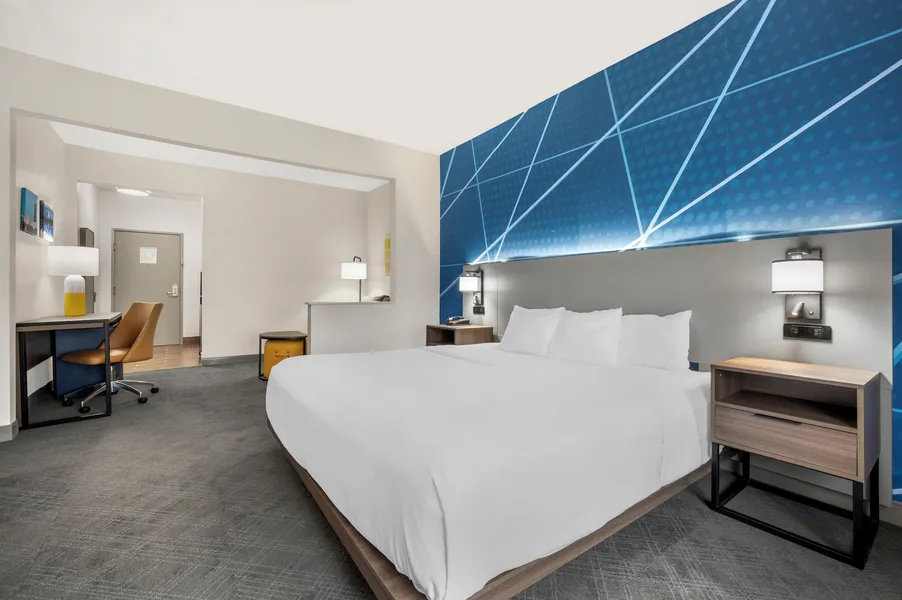 Comfort Suites Fort Wayne North hotel detail image 6
