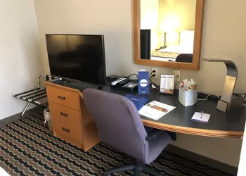 Baymont by Wyndham Fort Wayne hotel thumbnail 7