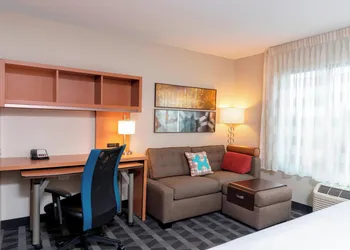 TownePlace Suites Fort Wayne North hotel thumbnail 3