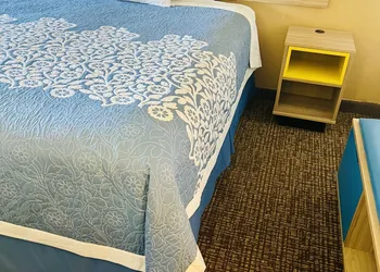 Days Inn by Wyndham Fort Wayne hotel thumbnail 3