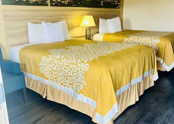 Days Inn by Wyndham Fort Wayne hotel thumbnail 5