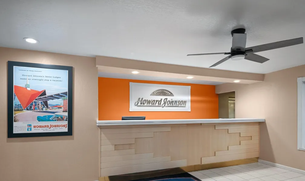 Howard Johnson by Wyndham Modesto Ceres hotel detail image 2