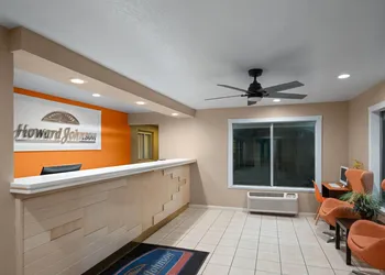 Howard Johnson by Wyndham Modesto Ceres hotel thumbnail 3
