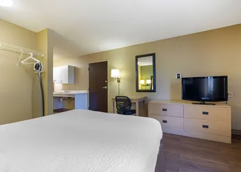 Extended Stay America Suites Stockton March Lane hotel thumbnail 8