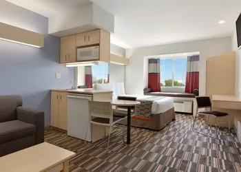 Microtel Inn & Suites by Wyndham Modesto Ceres hotel thumbnail 5