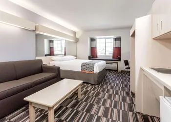 Microtel Inn & Suites by Wyndham Modesto Ceres hotel thumbnail 8