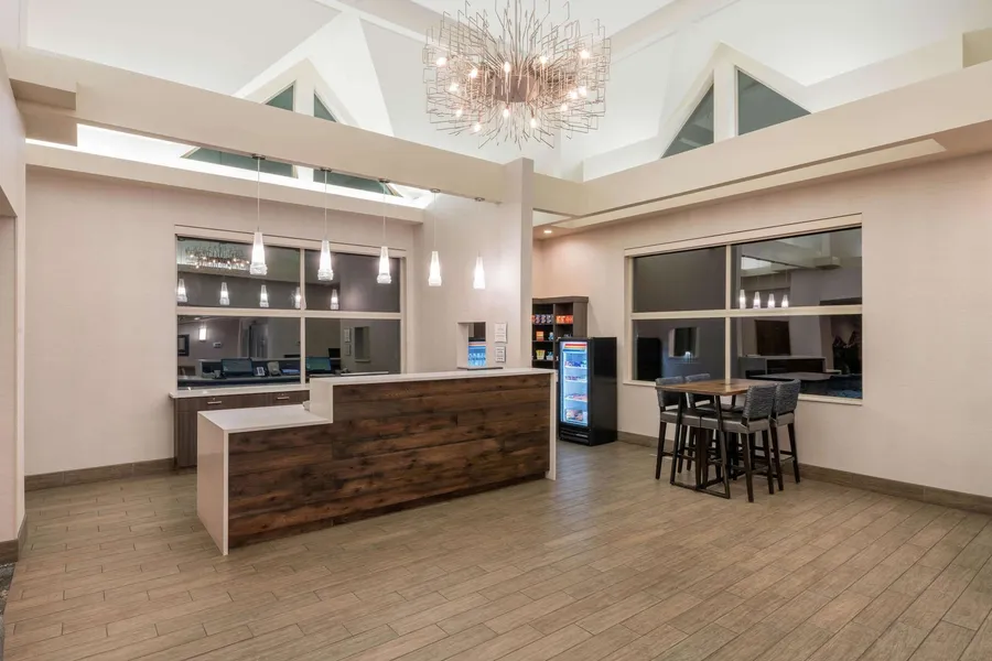 La Quinta Inn & Suites by Wyndham Bozeman hotel detail image 2