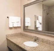 La Quinta Inn & Suites by Wyndham Bozeman hotel detail image 4