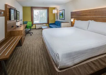 Holiday Inn Express and Suites Modesto by IHG hotel thumbnail 3