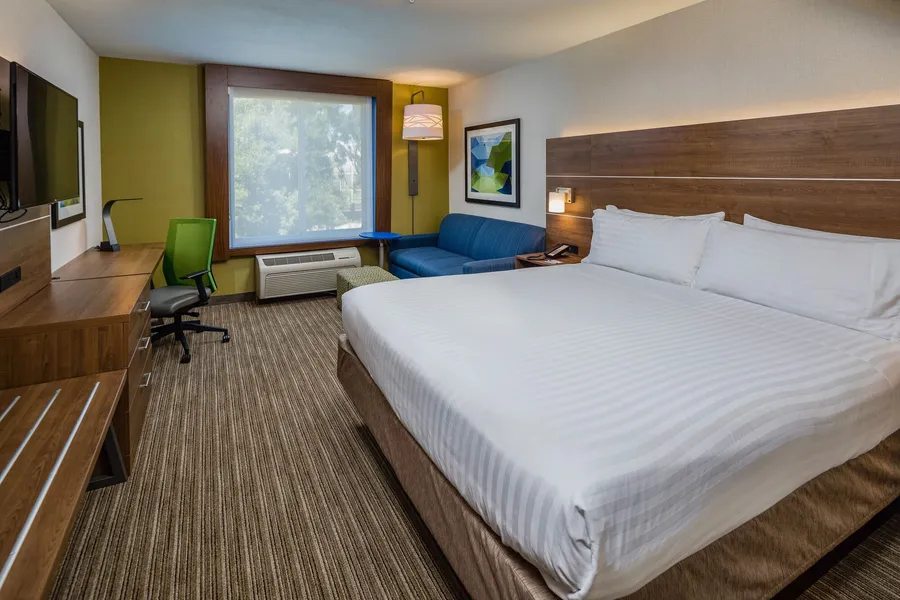 Holiday Inn Express and Suites Modesto by IHG hotel detail image 6