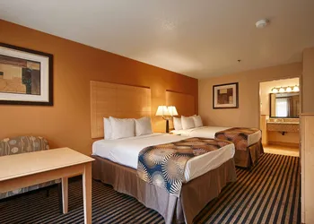 Best Western Palm Court Inn hotel thumbnail 6