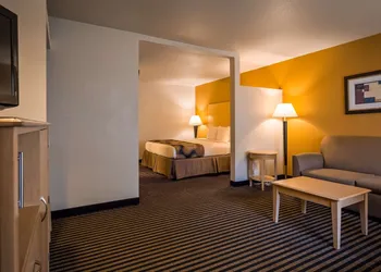Best Western Palm Court Inn hotel thumbnail 8