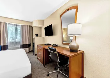 Comfort Inn Modesto hotel thumbnail 5