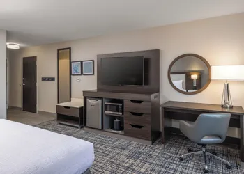 Hampton Inn & Suites Manteca hotel thumbnail 4