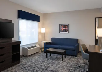 Hampton Inn & Suites Manteca hotel thumbnail 6