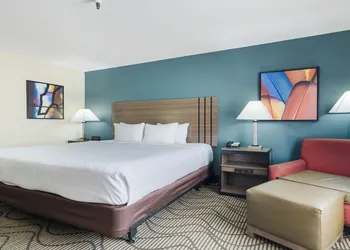 Best Western Plus Heritage Inn hotel thumbnail 8