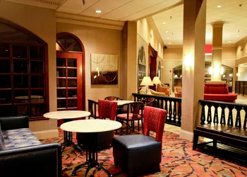 Holiday Inn Dubuque/Galena by IHG hotel thumbnail 2