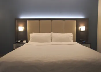Holiday Inn Express Anderson by IHG hotel thumbnail 6
