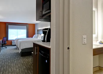Holiday Inn Express Hotel & Suites Anderson-I-85 by IHG hotel thumbnail 8